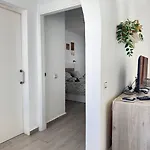 First Apartamento *