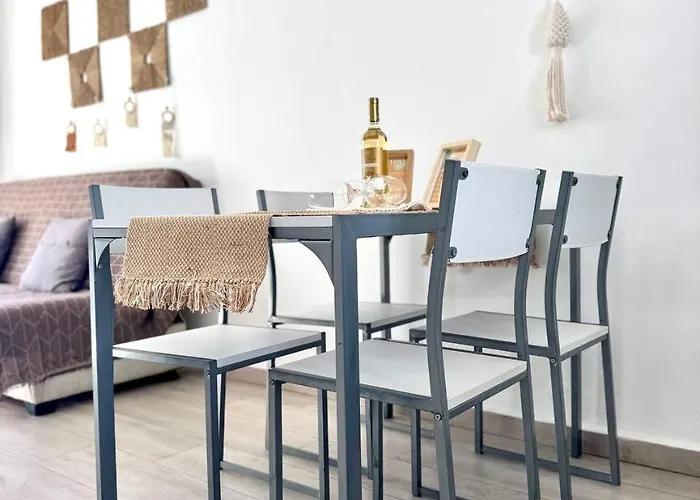 First Διαμέρισμα *